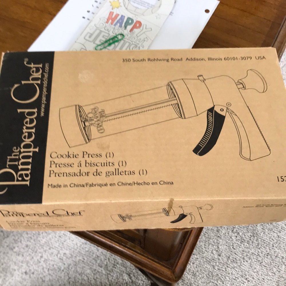 Pampered chef cookie press